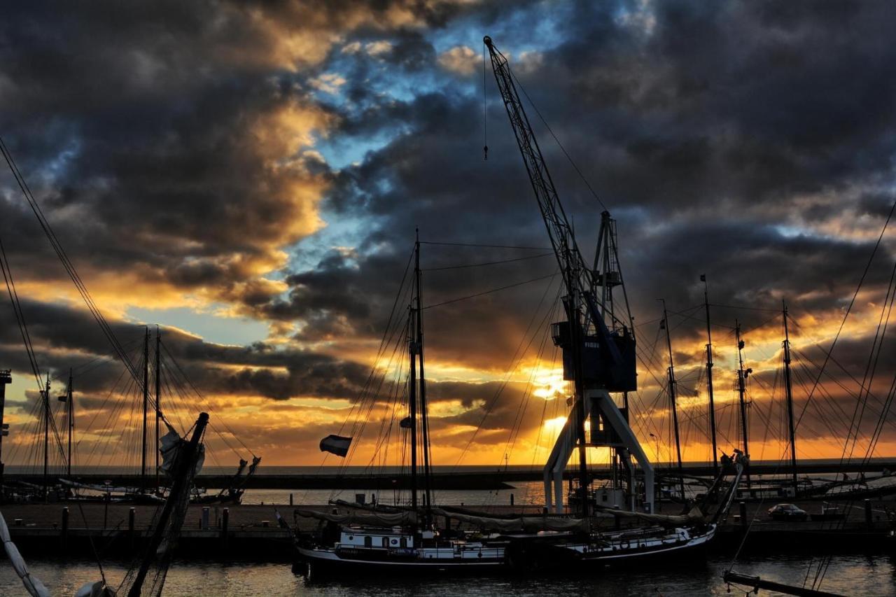Havenkraan Van Harlingen Kültér fotó